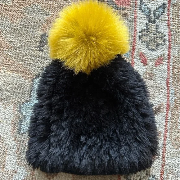 Urban code London Black and Yellow Pom-Pom Kids Hat - Picture 1 of 3